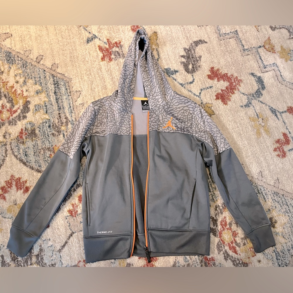 Boy’s Jordan Therma-fit zipfront hoodie